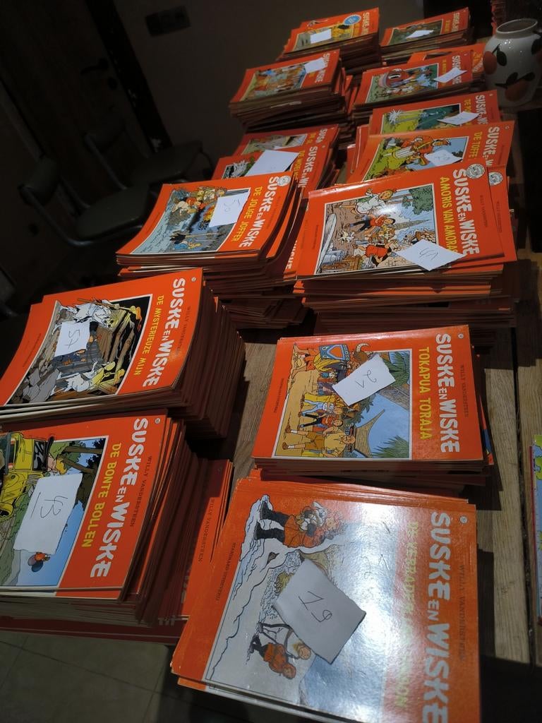 700 pièces de Suske et Wiske, quel numéro recherchez-vous to, Livres, Partis & Groupements, Enlèvement