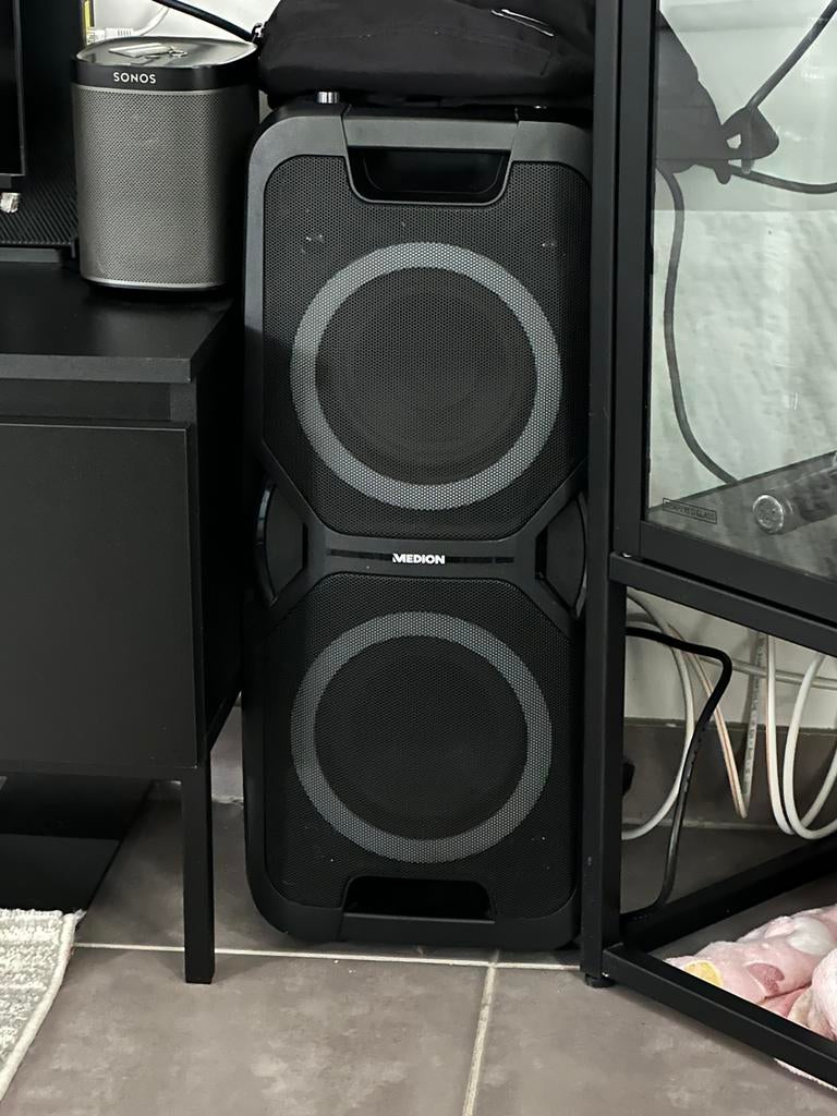 Speaker medion, Enlèvement, Comme neuf