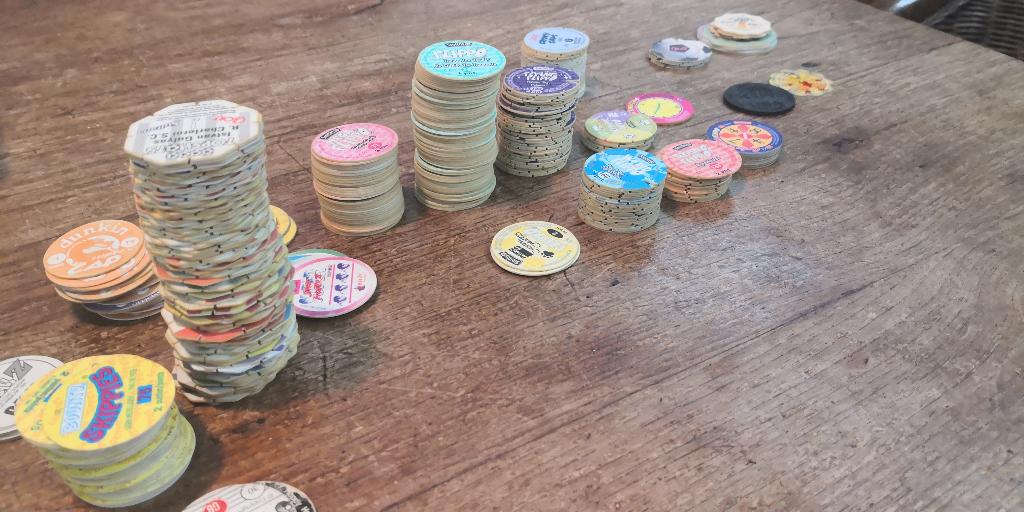 lotje flippos, topshots, dunkin cap, skippies (flippo), Ophalen of Verzenden, Gebruikt