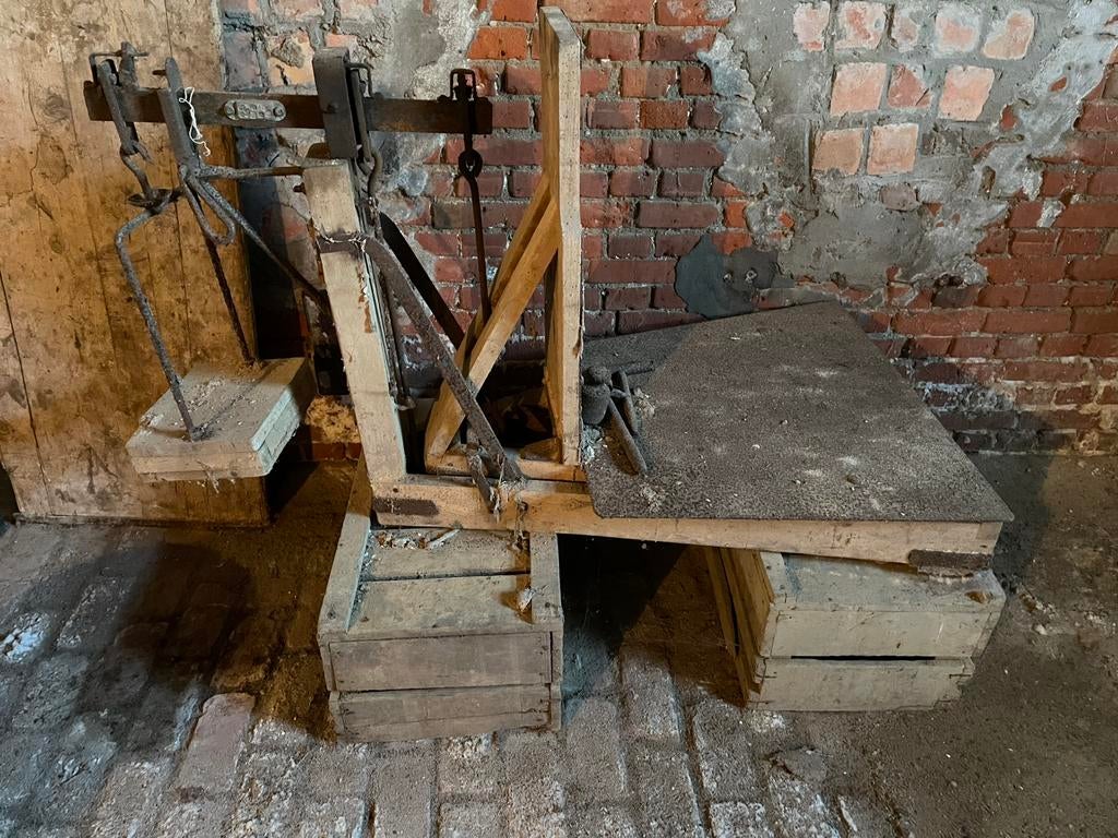 Authentieke bascule, Ophalen, Gebruikt, Vloerweegschaal, 100 tot 200 kg