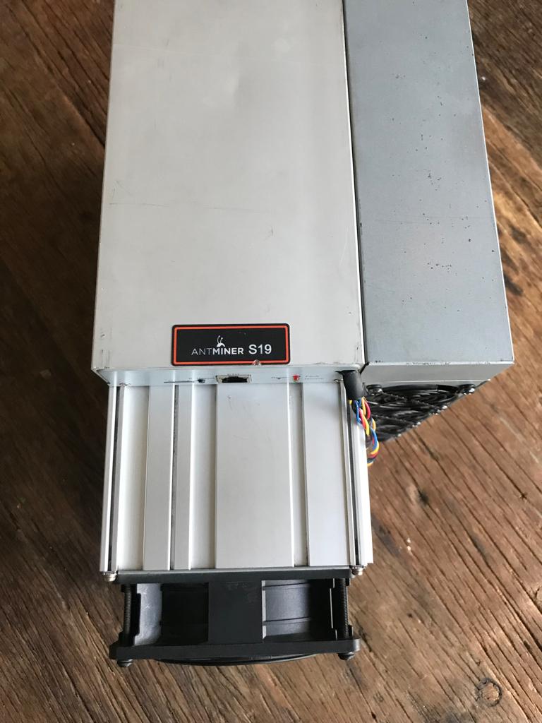 Bitmain Antminer S19 88TH 2850W BTC / Bitcoin Crypto Miner, Enlèvement ou Envoi