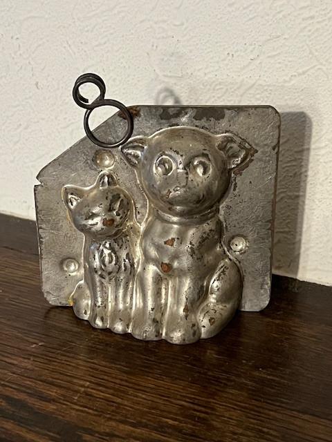 Moule à chocolat ancien chat et chien, Enlèvement