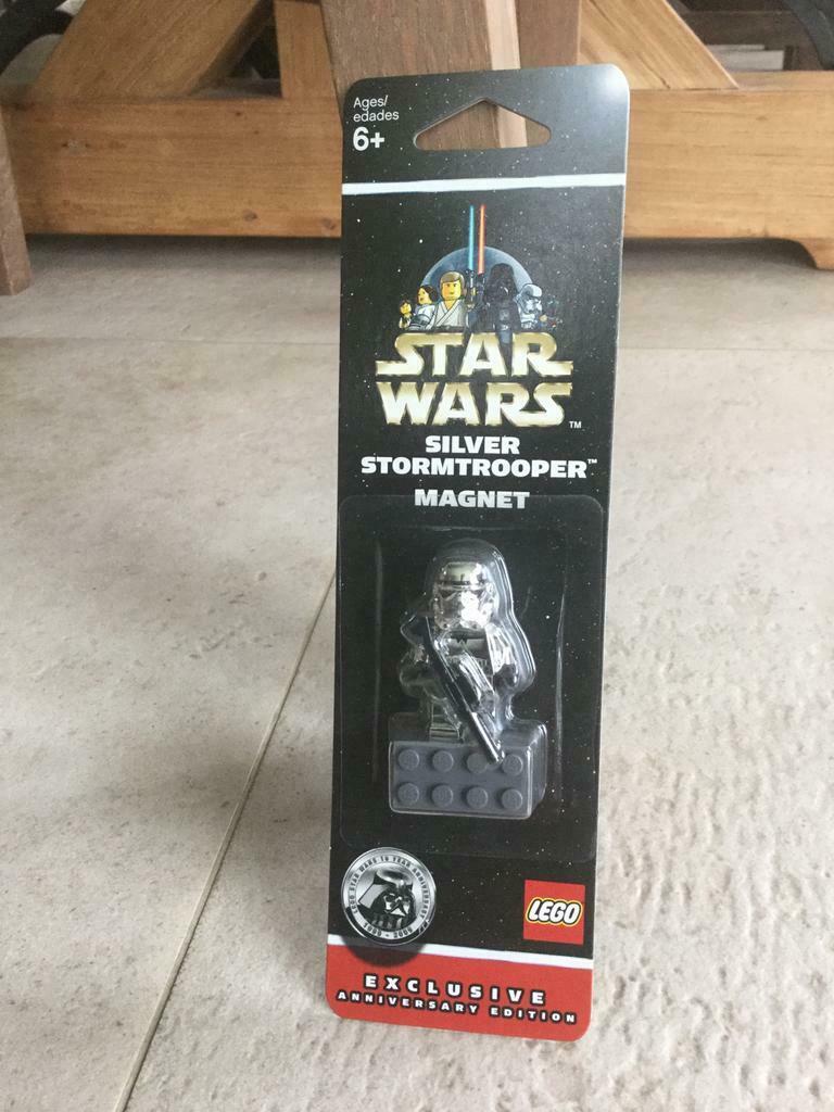 2009 852737 silver stormtrooper lego magnet, Enlèvement ou Envoi, Neuf