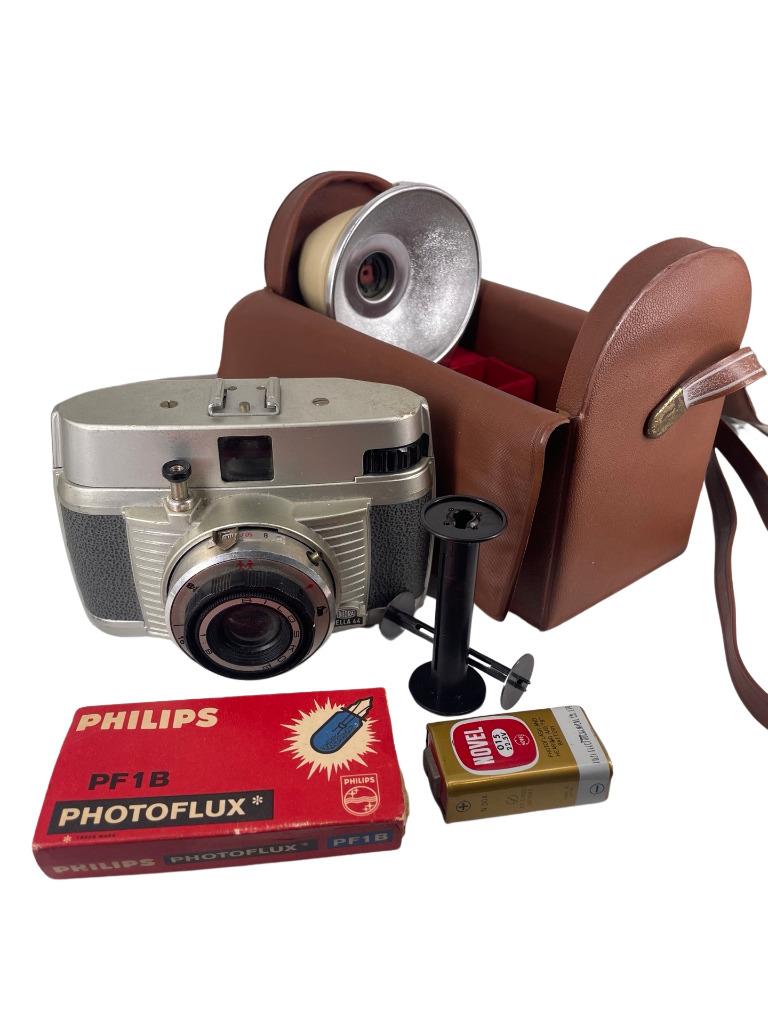 Bibora Bella 44 Vintage camera met zaklampen, Ophalen of Verzenden, 1940 tot 1960, Fototoestel