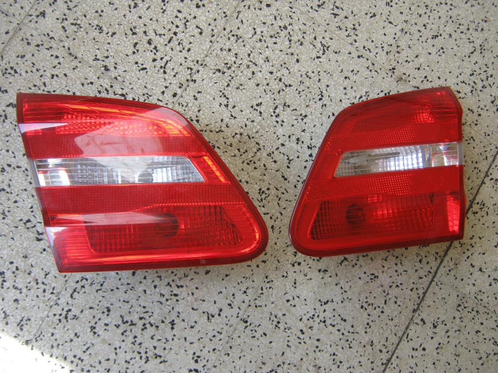 2 feux arrière Mercedes Benz Classe B W246 A2468200764 [2011, Autos : Pièces & Accessoires, Enlèvement, Utilisé, Mercedes-Benz