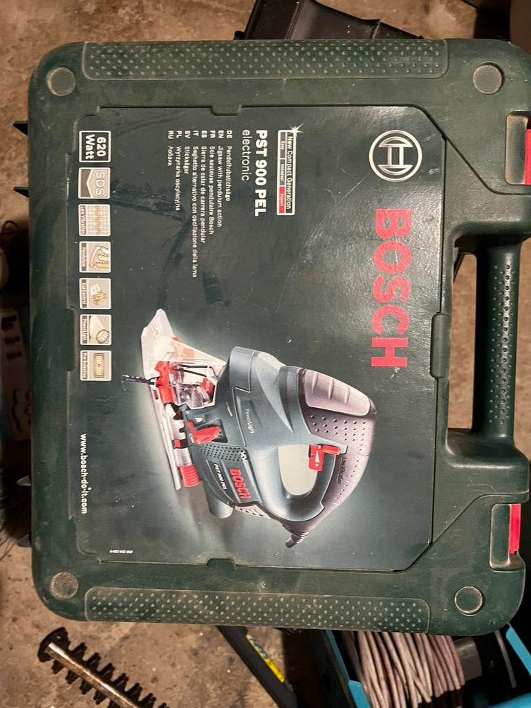 Scie sauteuse bosh, 600 à 1200 watts, 70 mm ou plus, Enlèvement, Utilisé
