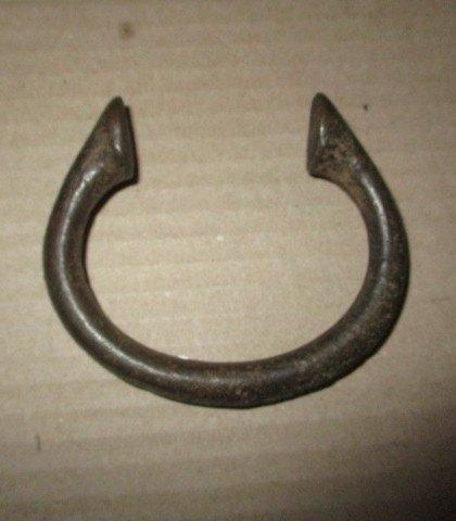 Ancienne Manille africaine Monnaie ( bracelet d'esclave), Envoi