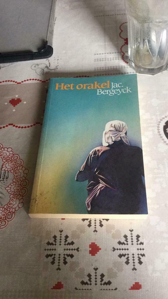 Het orakel (C), Boeken, Ophalen, Gelezen, Ziel of Sterfelijkheid