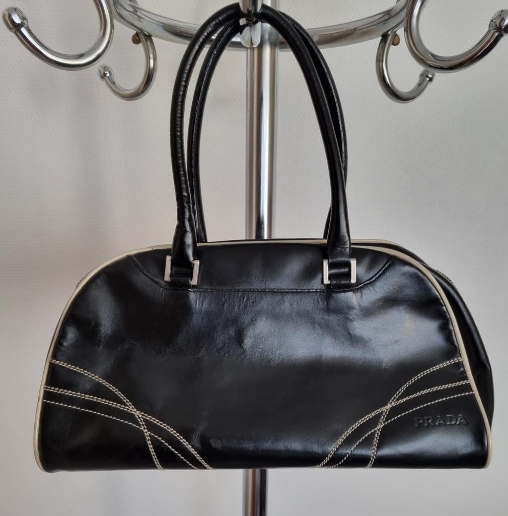 Sac Prada Bowling, Enlèvement
