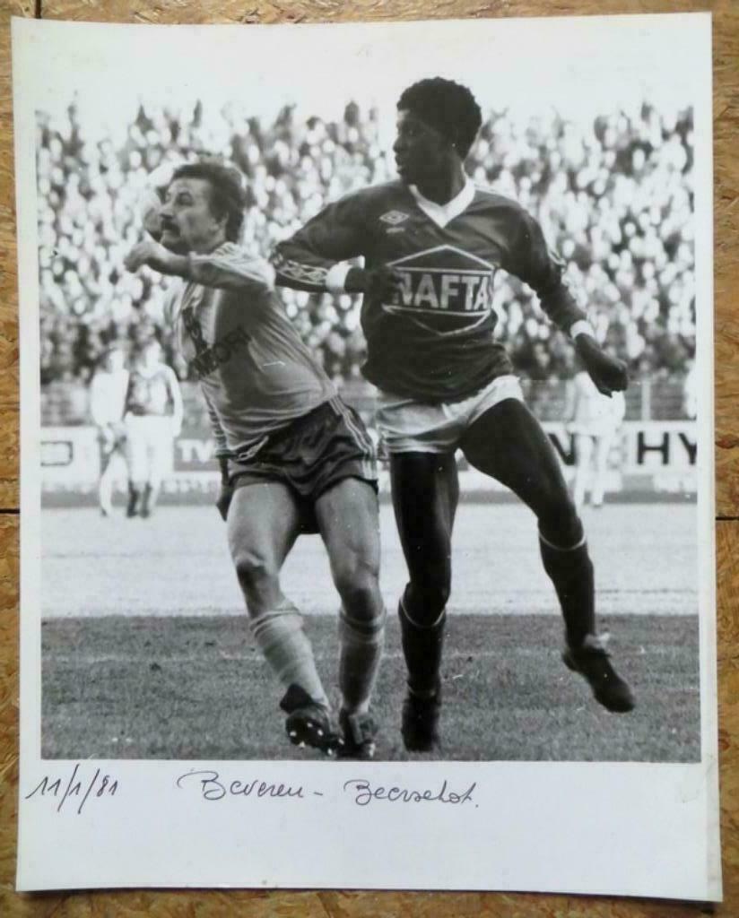 FOOTBALL  - BEVEREN vs BEERSCHOT 11/01/1981 (AGENCE BELGA), Ophalen of Verzenden, Zo goed als nieuw, Overige typen