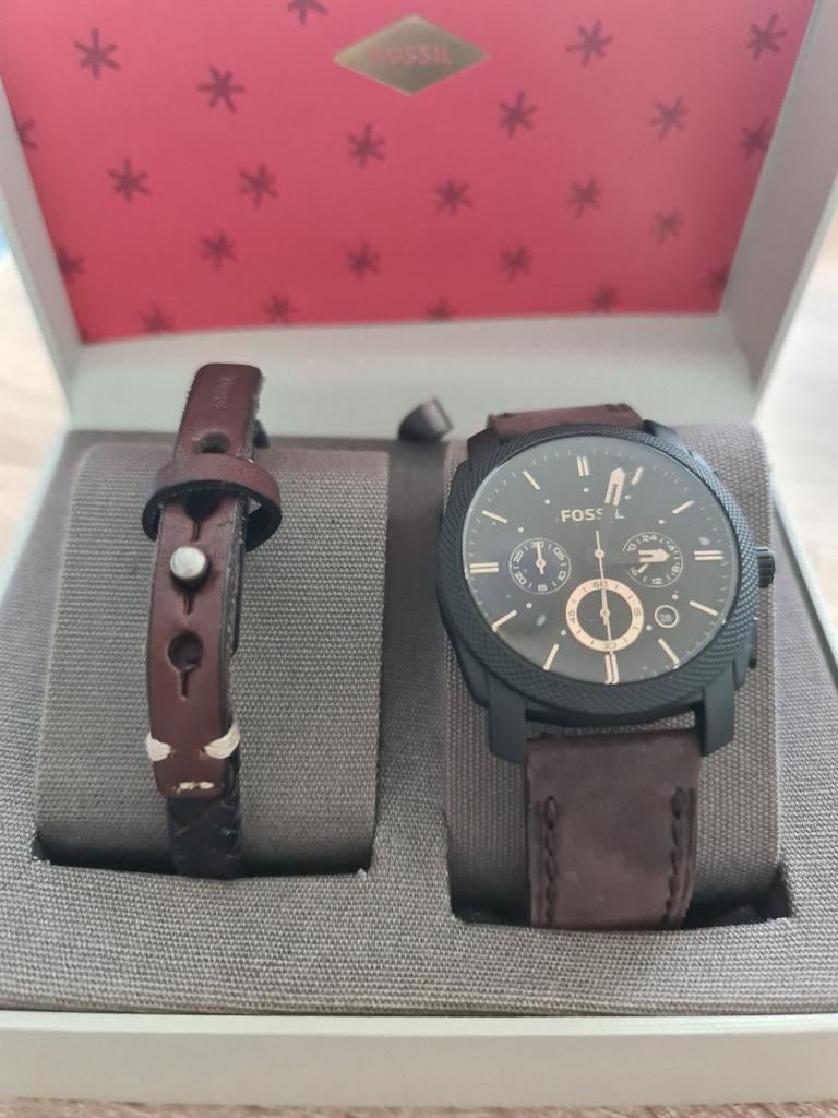 Fossil herenhorloge en leder armband, Handtassen en Accessoires, Horloges | Heren, Ophalen