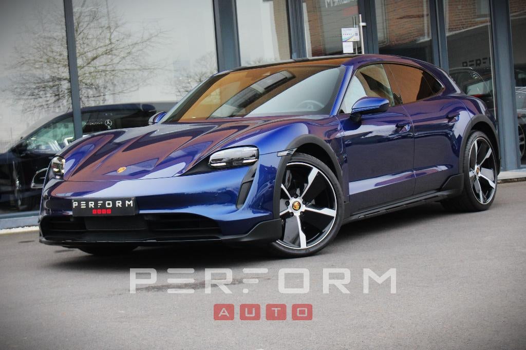 PORSCHE TAYCAN 4 CROSS TURISMO *93kWh PERFORMANCE BATTERY*, Autos, Porsche, Cuir, Achat, Entreprise, Garantie prolongée