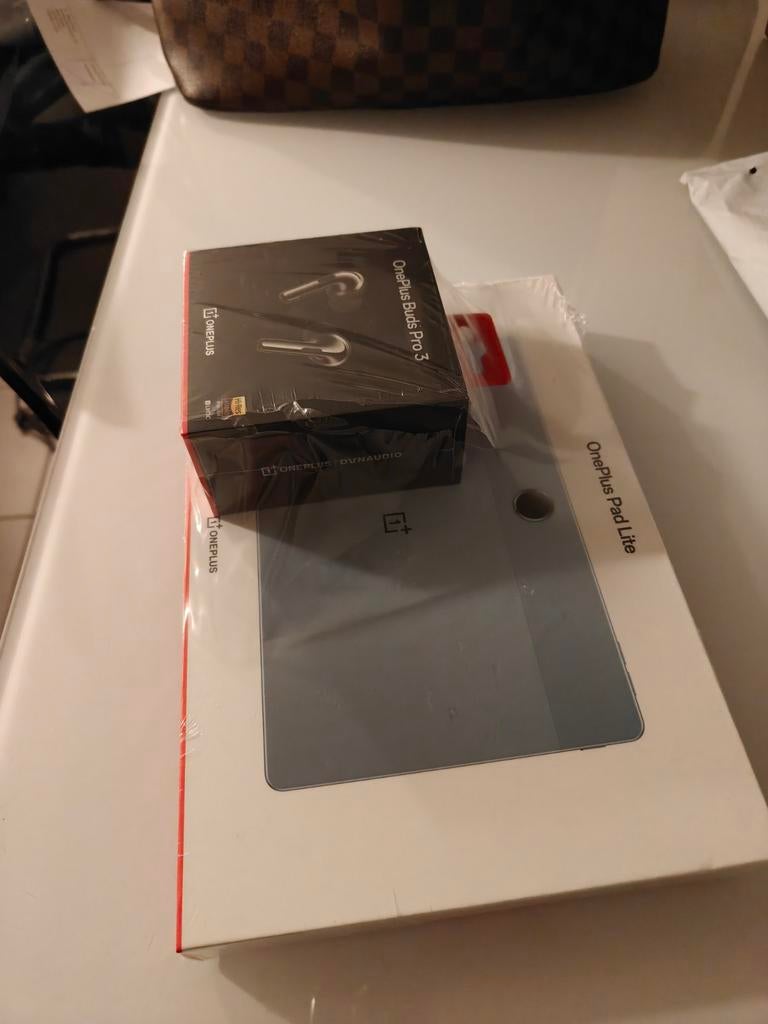 Tablette + écouteurs Oneplus, Enlèvement