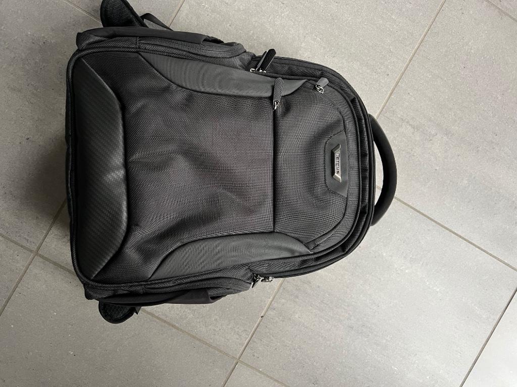 Rugzak Targus Laptop, 25 tot 40 cm, Zo goed als nieuw, Ophalen, Overige merken