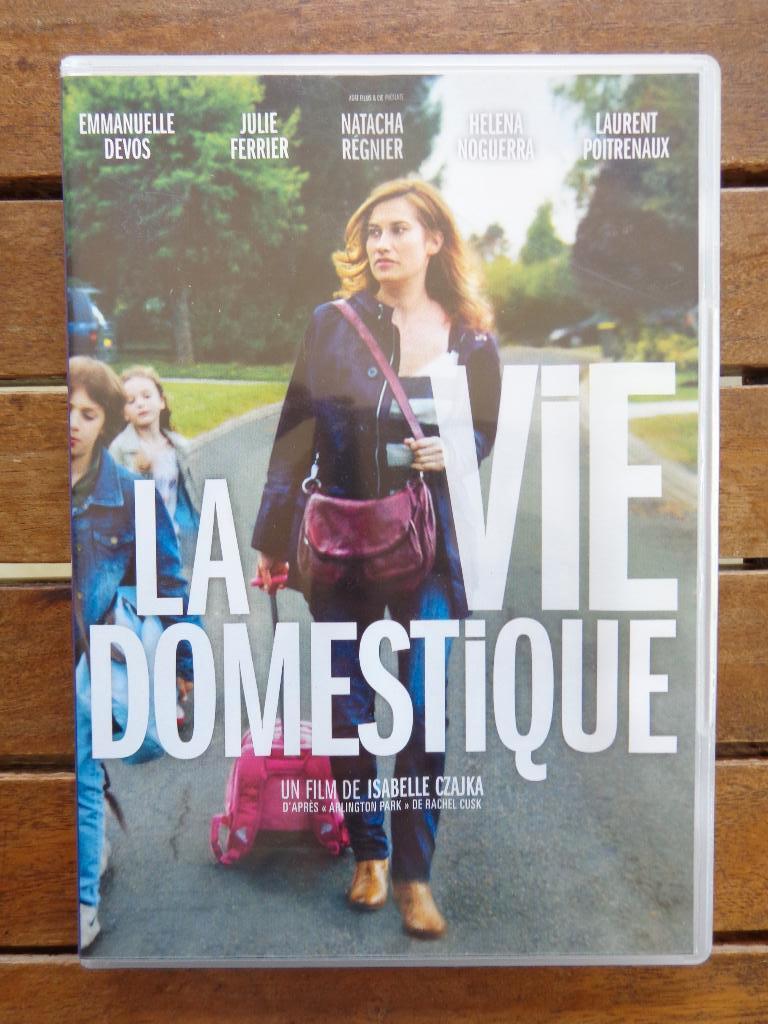)))  La vie Domestique  //  Emmanuelle Devos  (((, Tous les âges, Enlèvement ou Envoi, Comme neuf, Autres genres