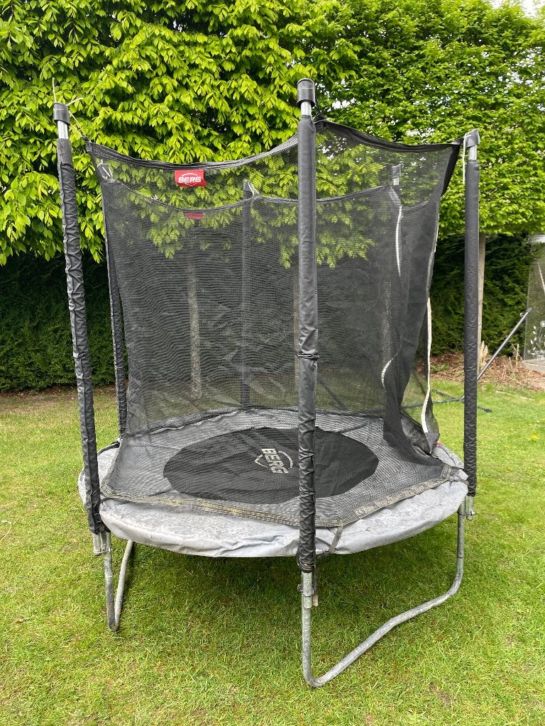 Trampoline, Enlèvement, Utilisé