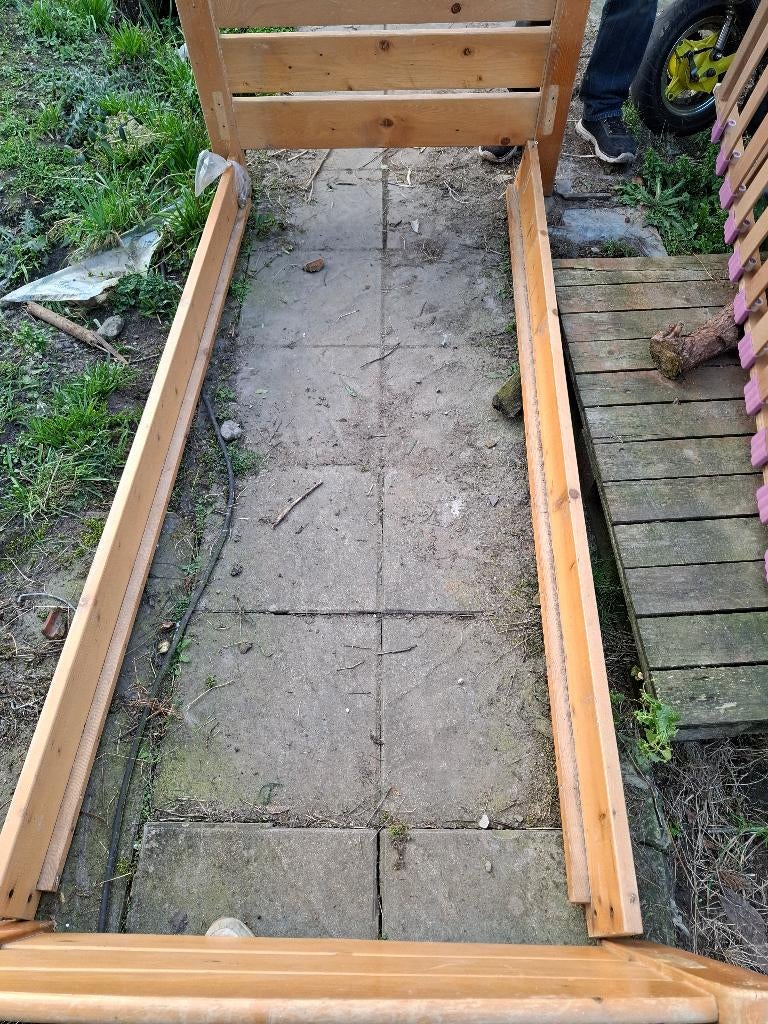 Lit, 90 cm, Une personne, Enlèvement, Utilisé