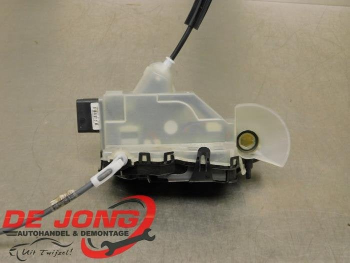 Serrure portière mécanique 2portes gauche d'un Peugeot Par, Autos : Pièces & Accessoires, -, 3 mois de garantie, Utilisé, -