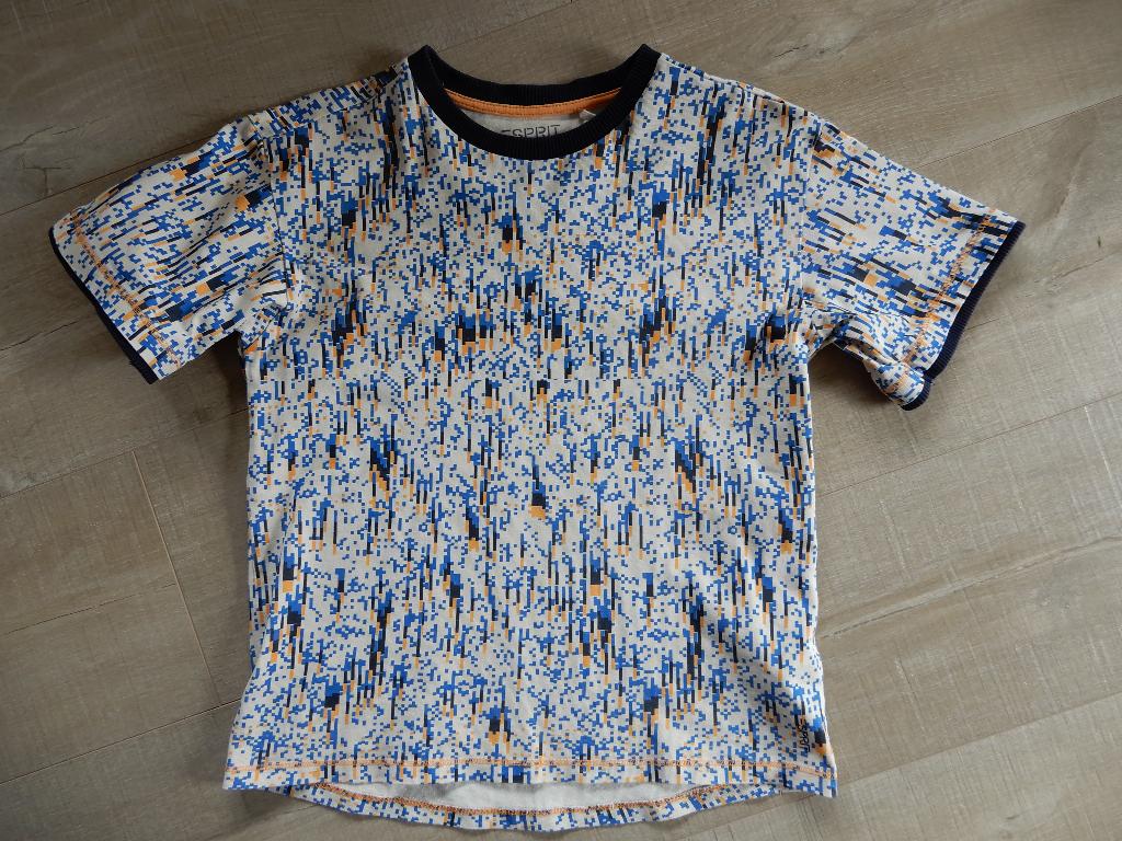 T-shirt Esprit 8-9 ans, Kinderen en Baby's, Kinderkleding | Maat 128, ESPRIT, Ophalen of Verzenden, Jongen, Overige typen