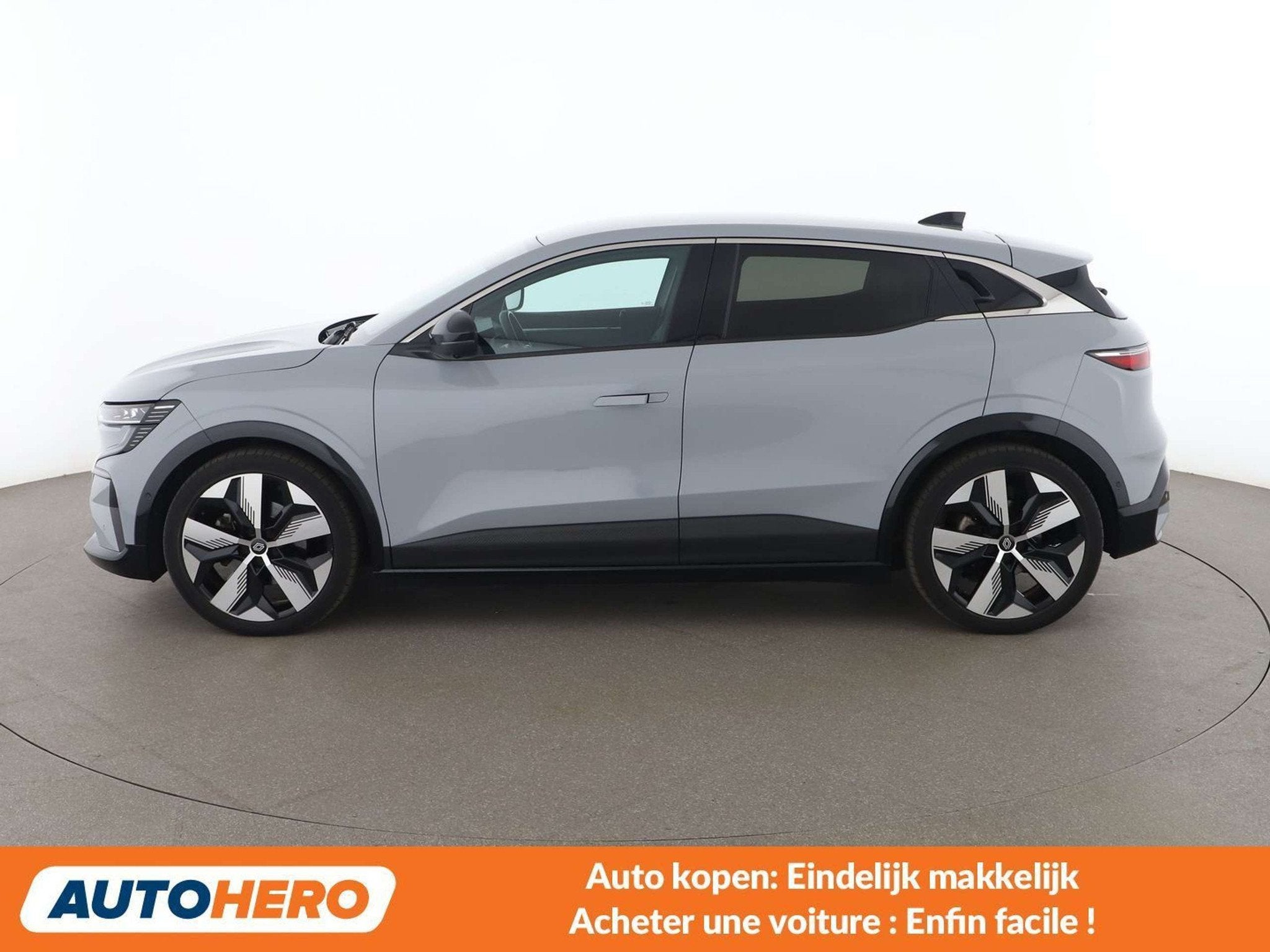 Renault Mégane E-Tech EV60 Techno (bj 2022, automaat), Stof, Gebruikt, https://public.car-pass.be/vhr/5e31cd69-27db-4f09-9588-c7e98bd6878f