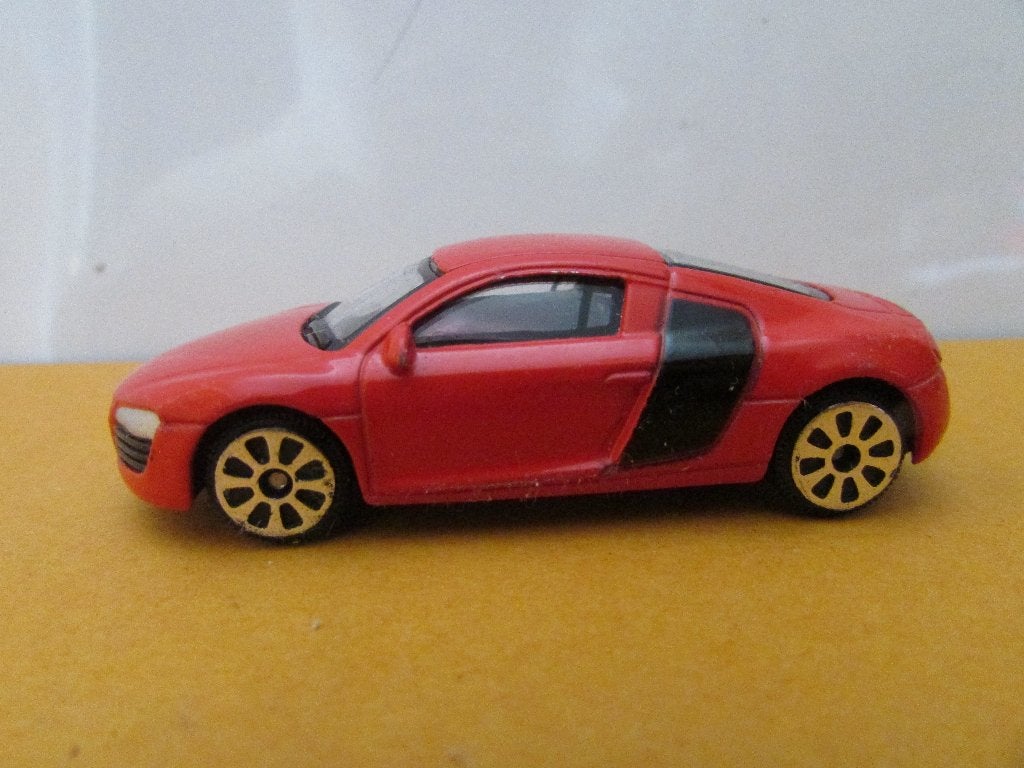 AUDI R 8 . 4,2 fsI Quattro ;1 ; 62, Hobby en Vrije tijd, Modelauto's | 1:50, Ophalen of Verzenden, Gebruikt, Auto, Overige merken