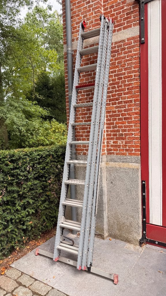Altrex atlantis Ladder ATR 3077  3X12, Doe-het-zelf en Bouw, Ophalen, Gebruikt, Ladder, Opvouwbaar of Inschuifbaar
