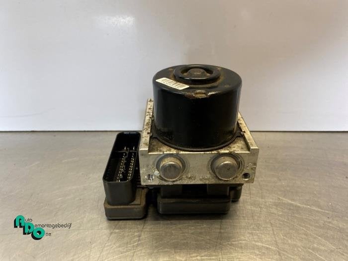 ABS Pomp van een Opel Astra (Astra H 04-), Gebruikt, -, -, Opel