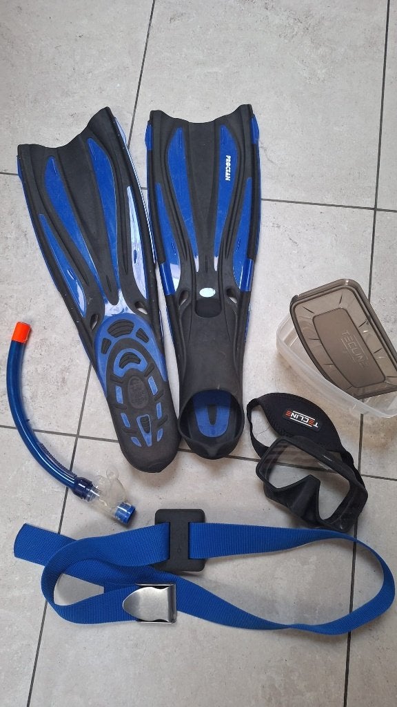 duikset voor kinderen: zwemvliezen loodgordel snorkel bril, Ophalen of Verzenden, Zo goed als nieuw, Zwem- of Duikvliezen