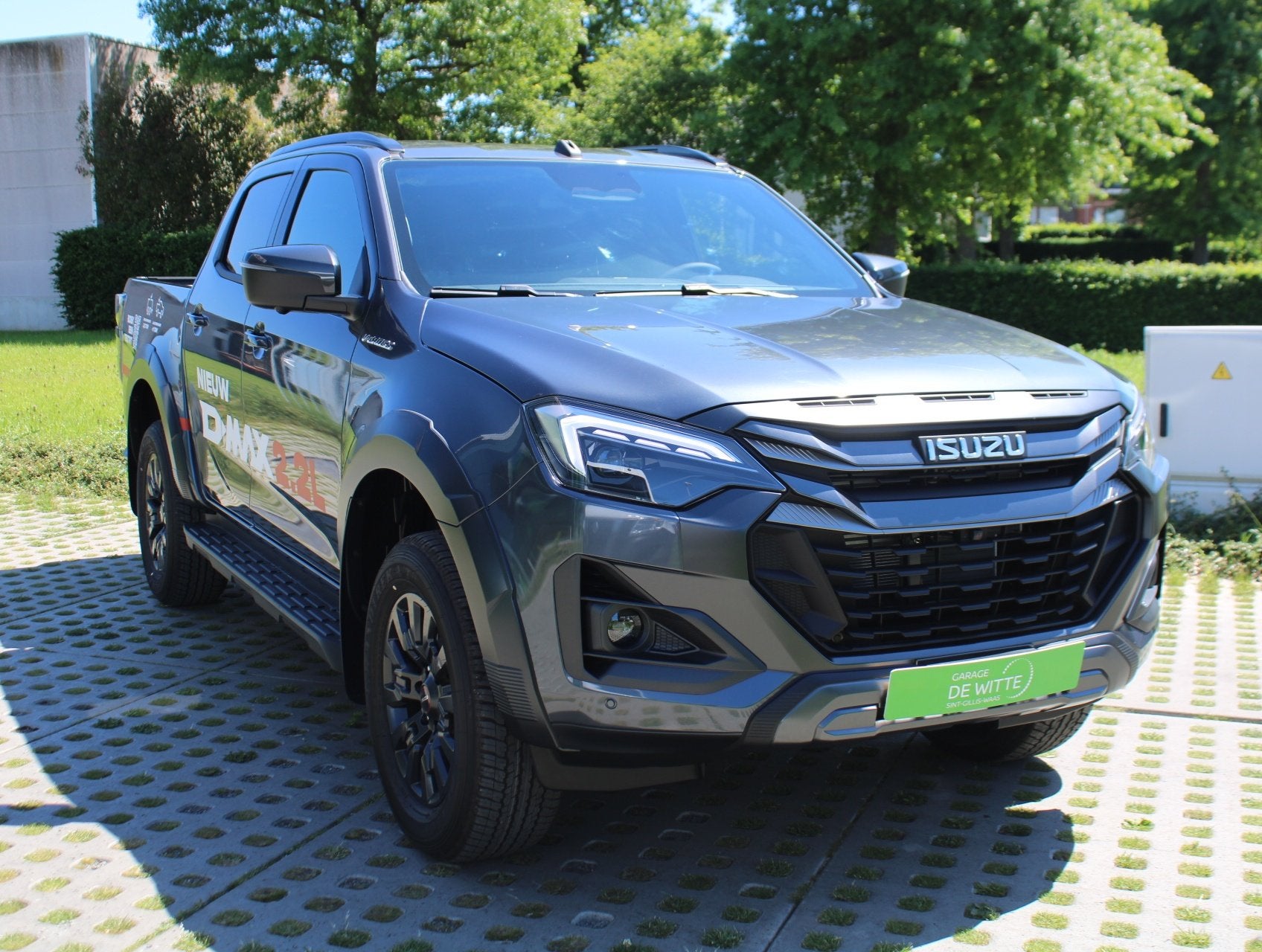 Isuzu D-max 2.2d Double Cab LSE AT8 + Diff. Lock + 360 Cam, Autos, Entreprise, Autres couleurs, Noir, 120 kW