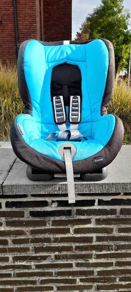 Siège Auto Römer Duo Plus  (9 mois - 4 ans | 9 - 18 kg), Enfants & Bébés, Romer, Mode veille, Enlèvement, 9 à 18 kg