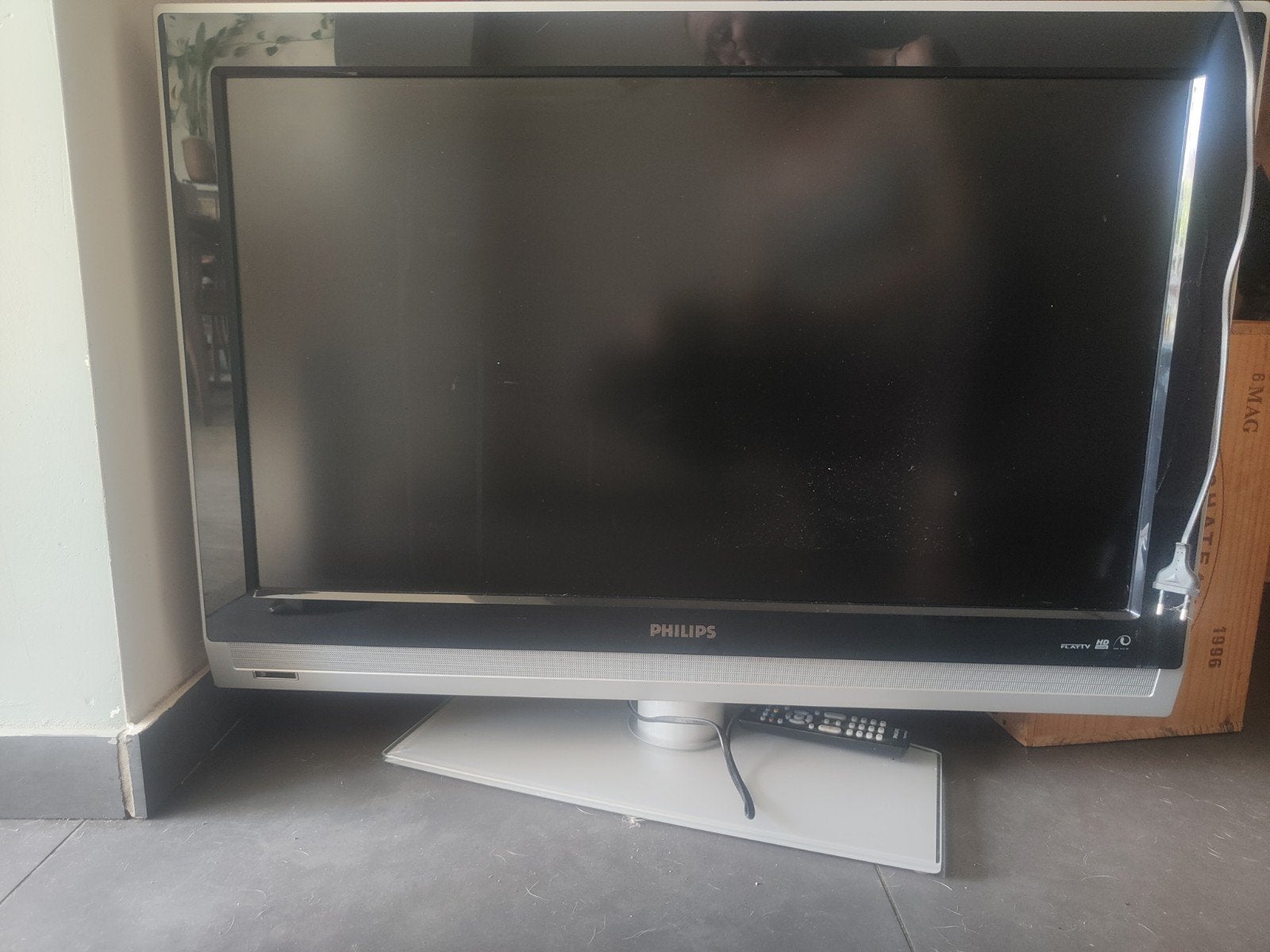 Philips TV 30 inch of 80 CM diagonaal, Ophalen