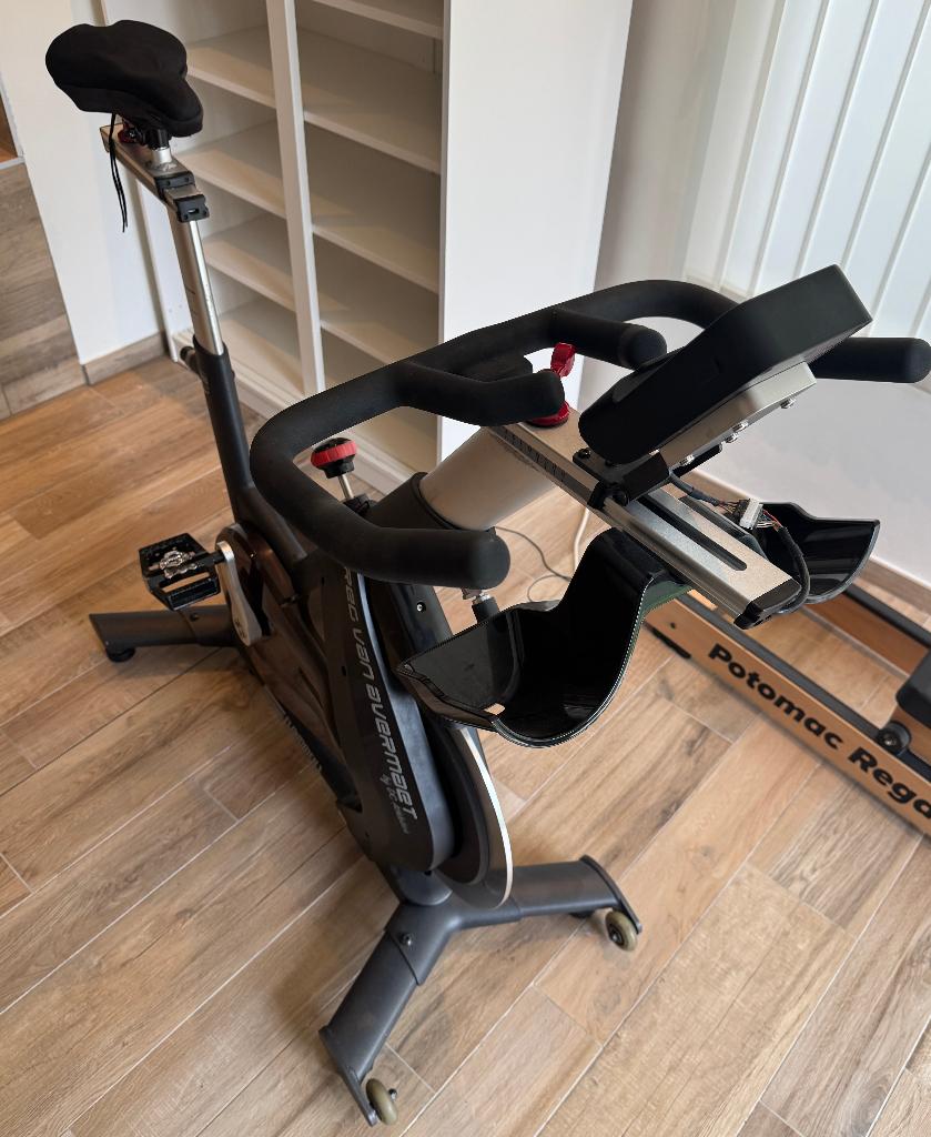 DC Athletics Greg Van Avermaet hometrainer Flandrien I 2019, Jambes, Enlèvement, Utilisé, Vélo d'appartement
