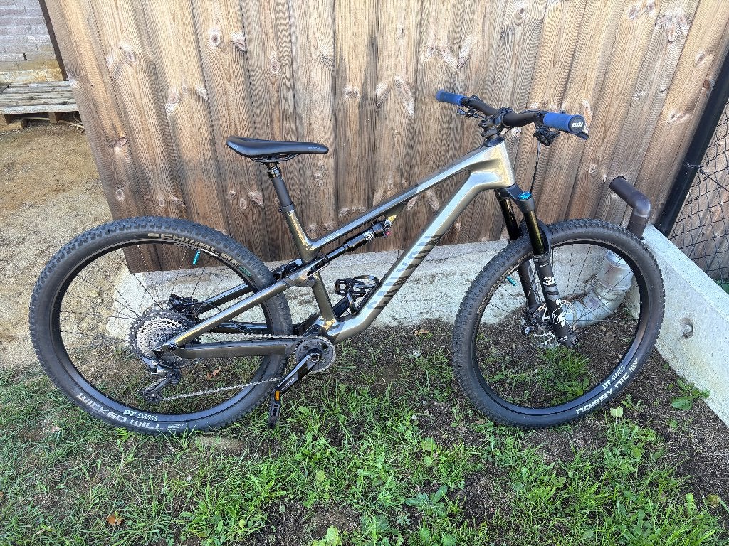 Canyon Neuron CF 7 - Large - 2025, Vélos & Vélomoteurs, Autres marques, Comme neuf, Enlèvement, VTT tout suspendu