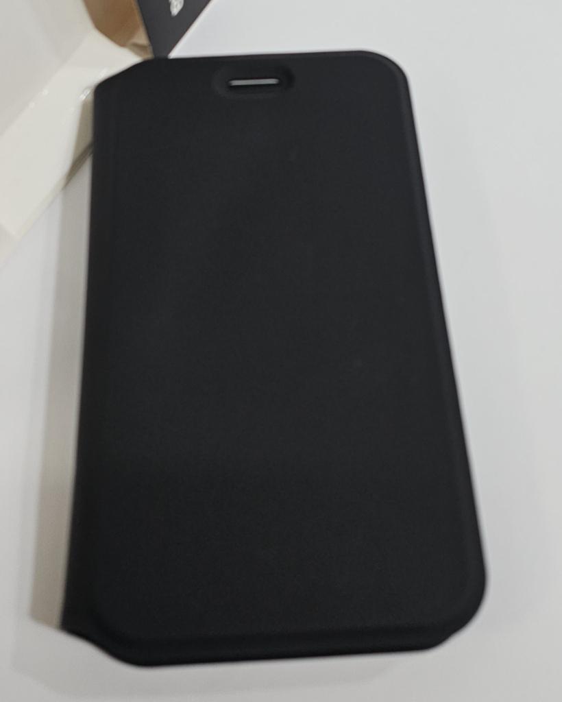 OtterBox Strada Via - iPhone 13 Pro - Zwart - Retourdeal, Niet ingevuld, Niet ingevuld, Niet ingevuld