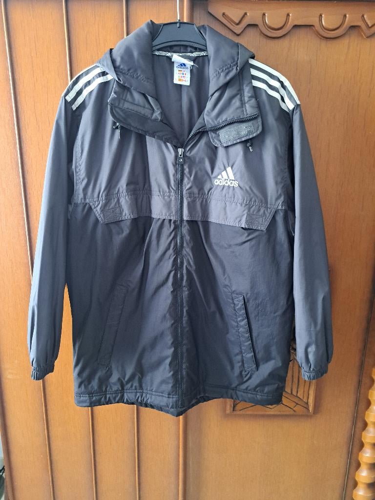 Mooie adidas sportjas met kap maat M/L, Comme neuf, Taille 48/50 (M), Noir, Enlèvement
