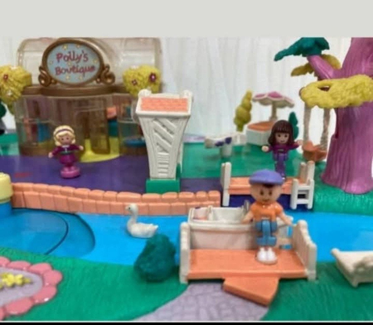 Polly Pocket Magical Movin Pollyville, Enfants & Bébés, Enlèvement
