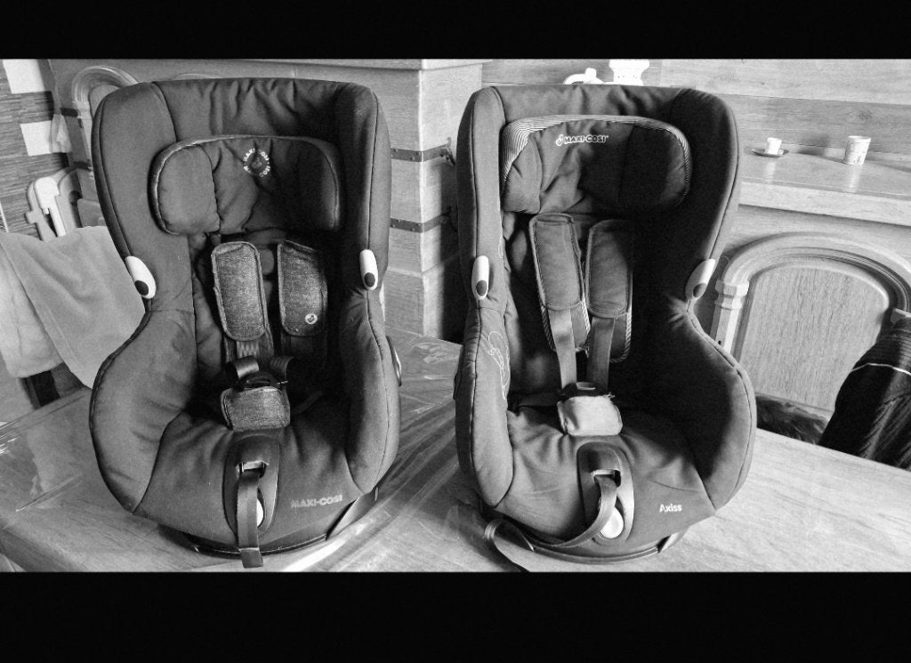 2 Sièges auto petits enfants, Enfants & Bébés, Sièges auto, Enlèvement, Utilisé, Maxi-Cosi, Ceinture de sécurité