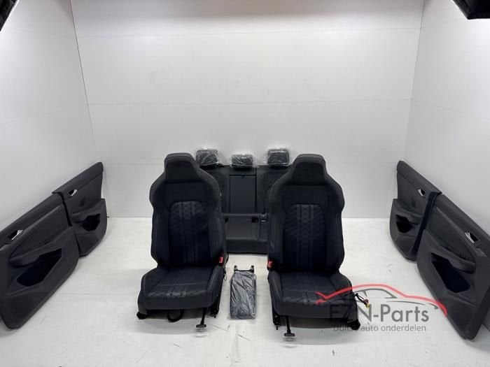 VW Golf 8 R-Line 5-Deurs Stof Leer Alcantara, Ophalen of Verzenden, Gebruikt