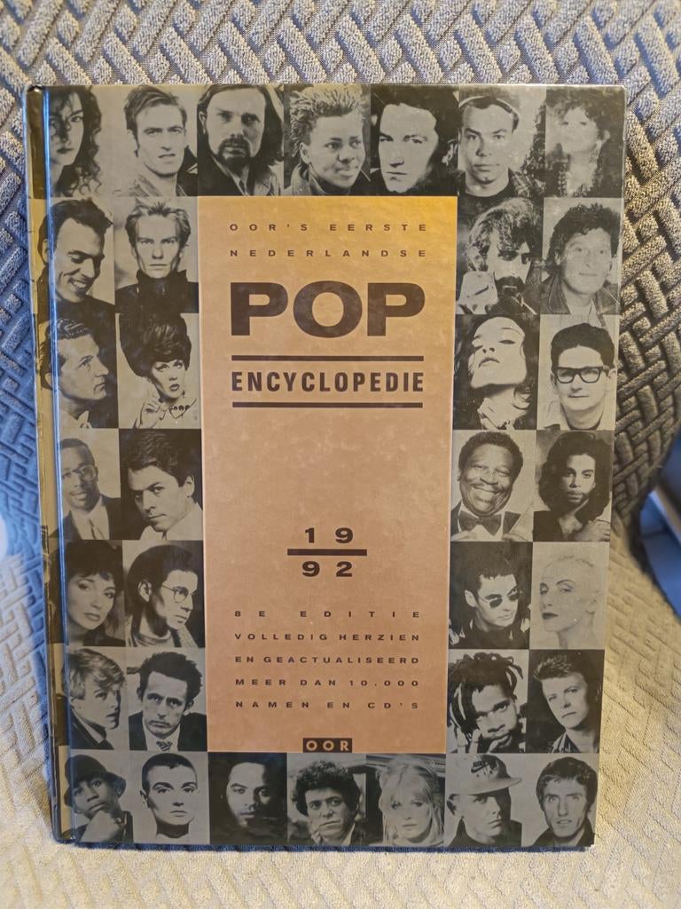 Oor's Pop encyclopedie 1992    8e editie, Boeken, Ophalen of Verzenden