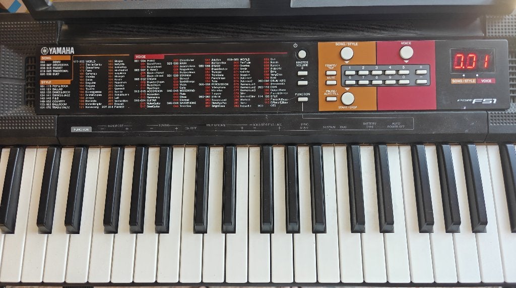 Yamaha PSR-F51 + standaard + adapter, 61 touches, Yamaha, Enlèvement, Utilisé