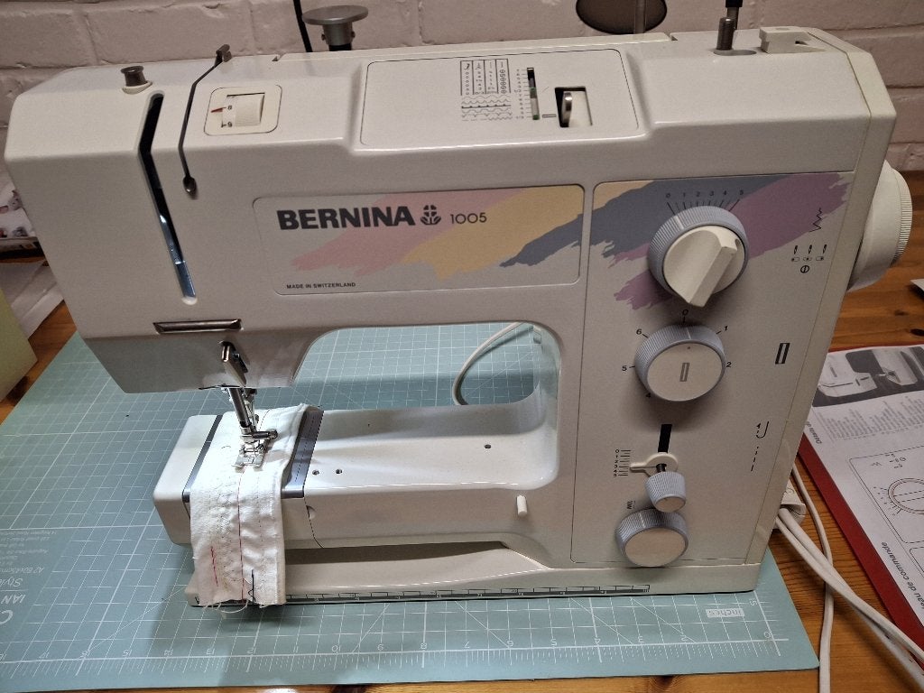 Bernina 1005, Enlèvement, Comme neuf, Machine à coudre, Bernina