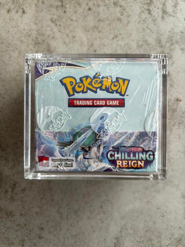 Pokemon Chilling Reign Booster box sealed, Ophalen, Zo goed als nieuw, Boosterbox