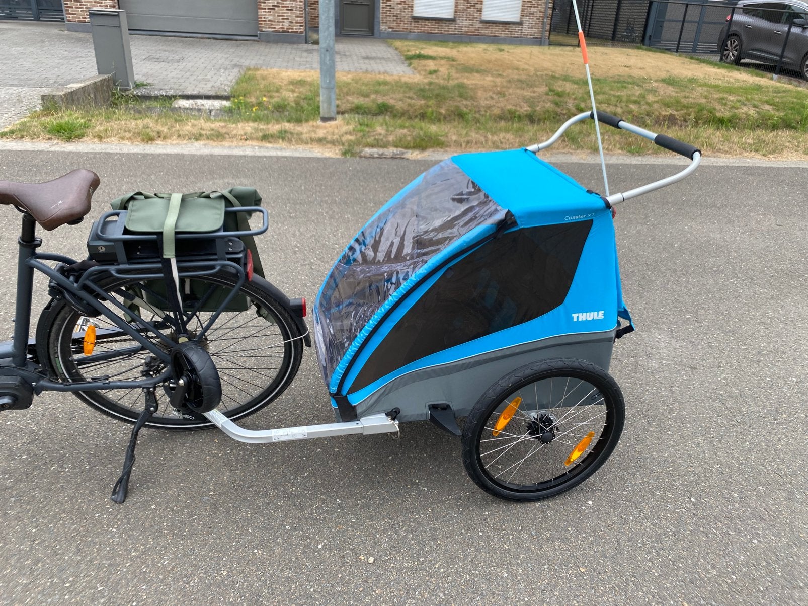 Thule Coaster XT Fietskar, Fietsen en Brommers, Fietsaccessoires | Aanhangwagens en Karren, Ophalen, Gebruikt, Opvouwbaar, 20 tot 40 kg