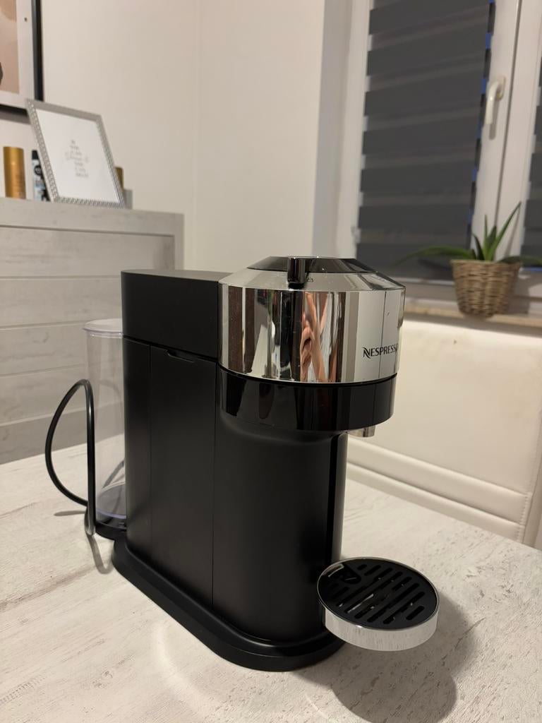 Nespresso vertuo next - in goede staat, Enlèvement, Comme neuf, Cafetière