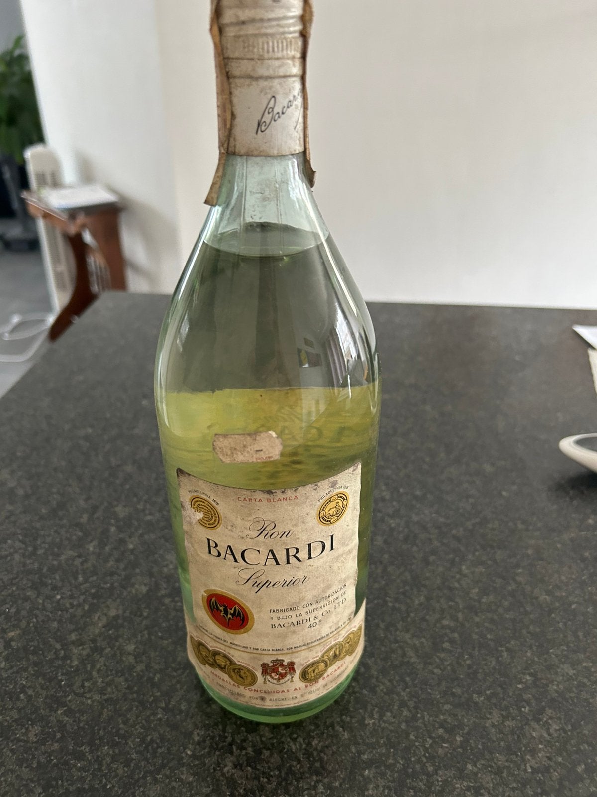Ron Bacardi superior 1980, Verzamelen, Merken en Reclamevoorwerpen, Ophalen of Verzenden, Zo goed als nieuw