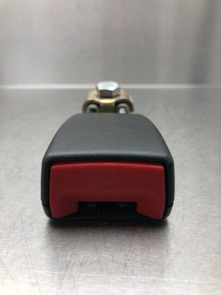 BOUCLE DE CEINTURE ARRIÈRE GAUCHE Colt CZC (|98064906BA0|), Utilisé, Mitsubishi
