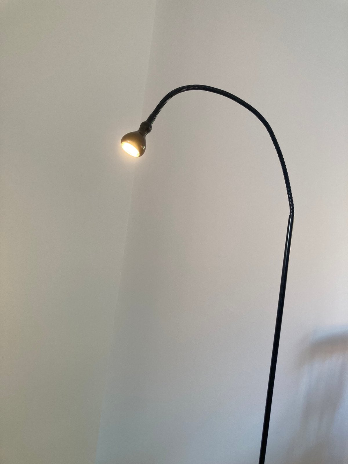 Lampe sur pied Ikea, Enlèvement, Comme neuf
