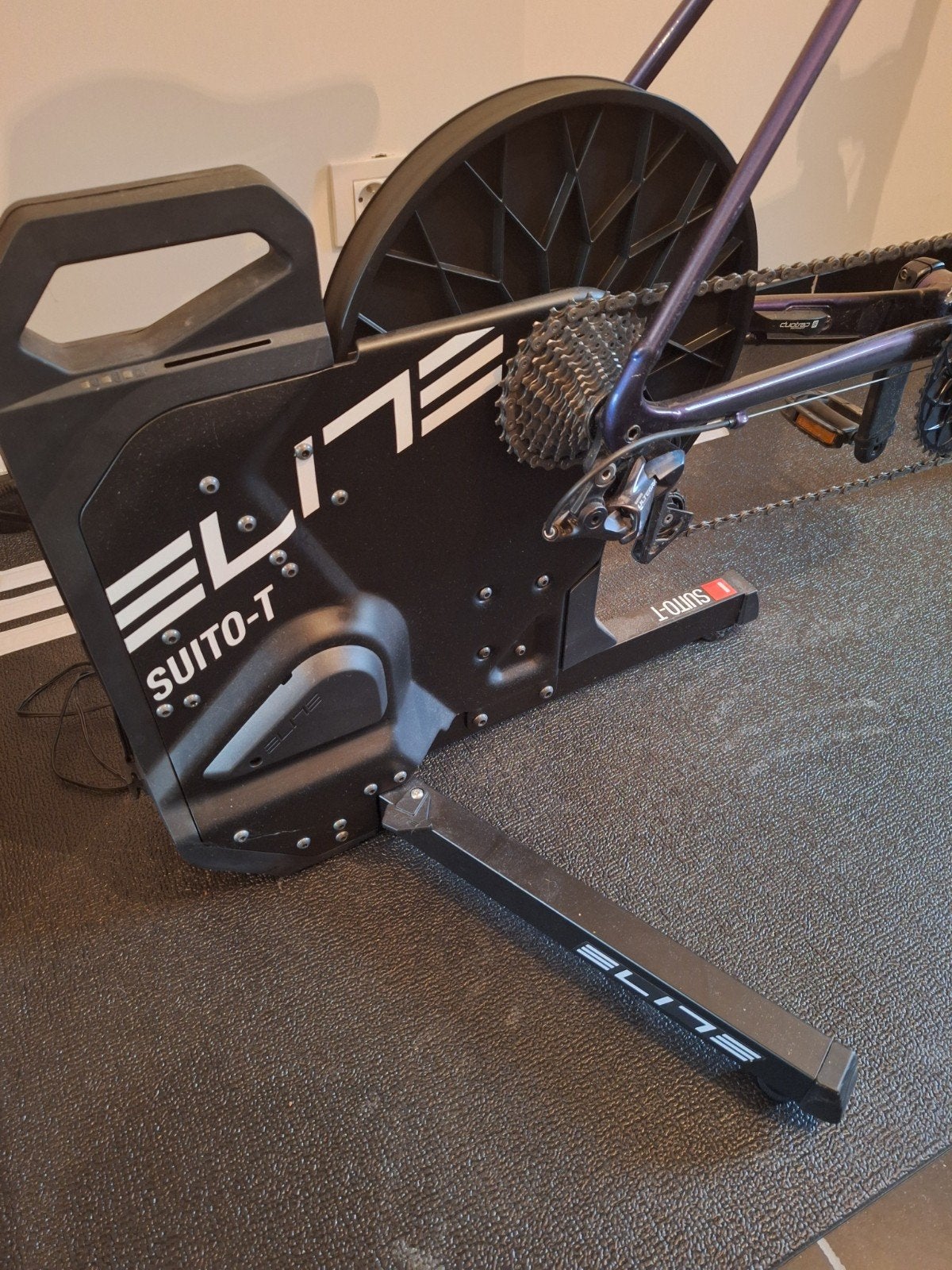 Suito-T Elite indoor trainer, Ophalen