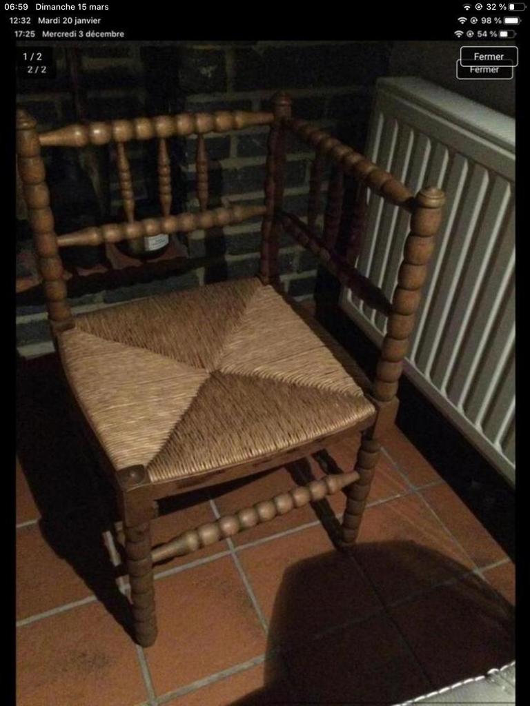 CHAISE EN COIN
