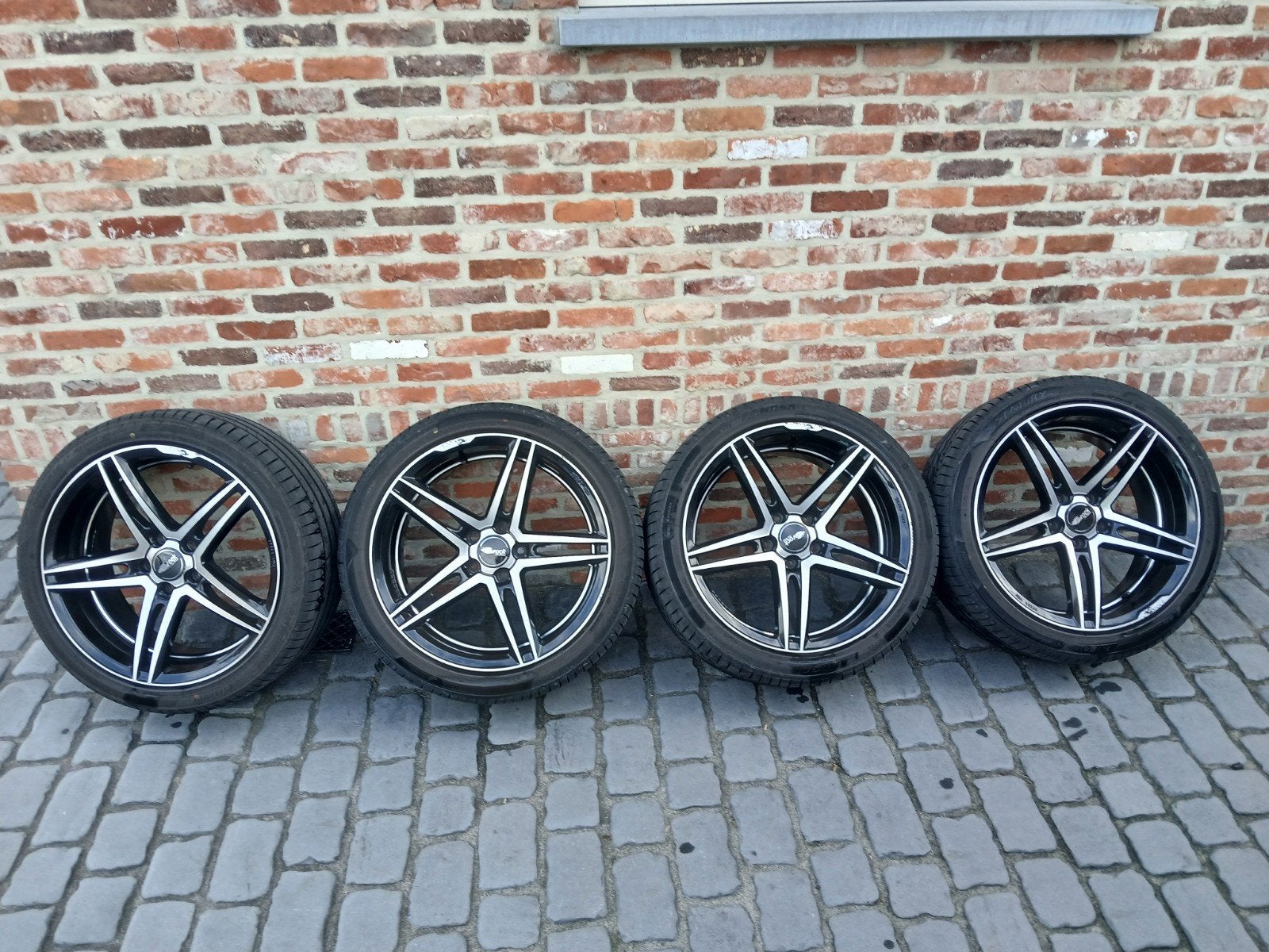 19" brock velgen opel, Ophalen, Band(en)